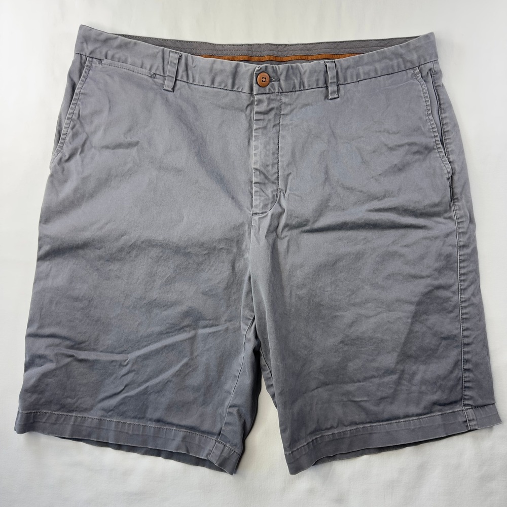 Tommy Bahama Chino Shorts Men's 40 Gray Preppy Flat Front Stretch Casual Golf